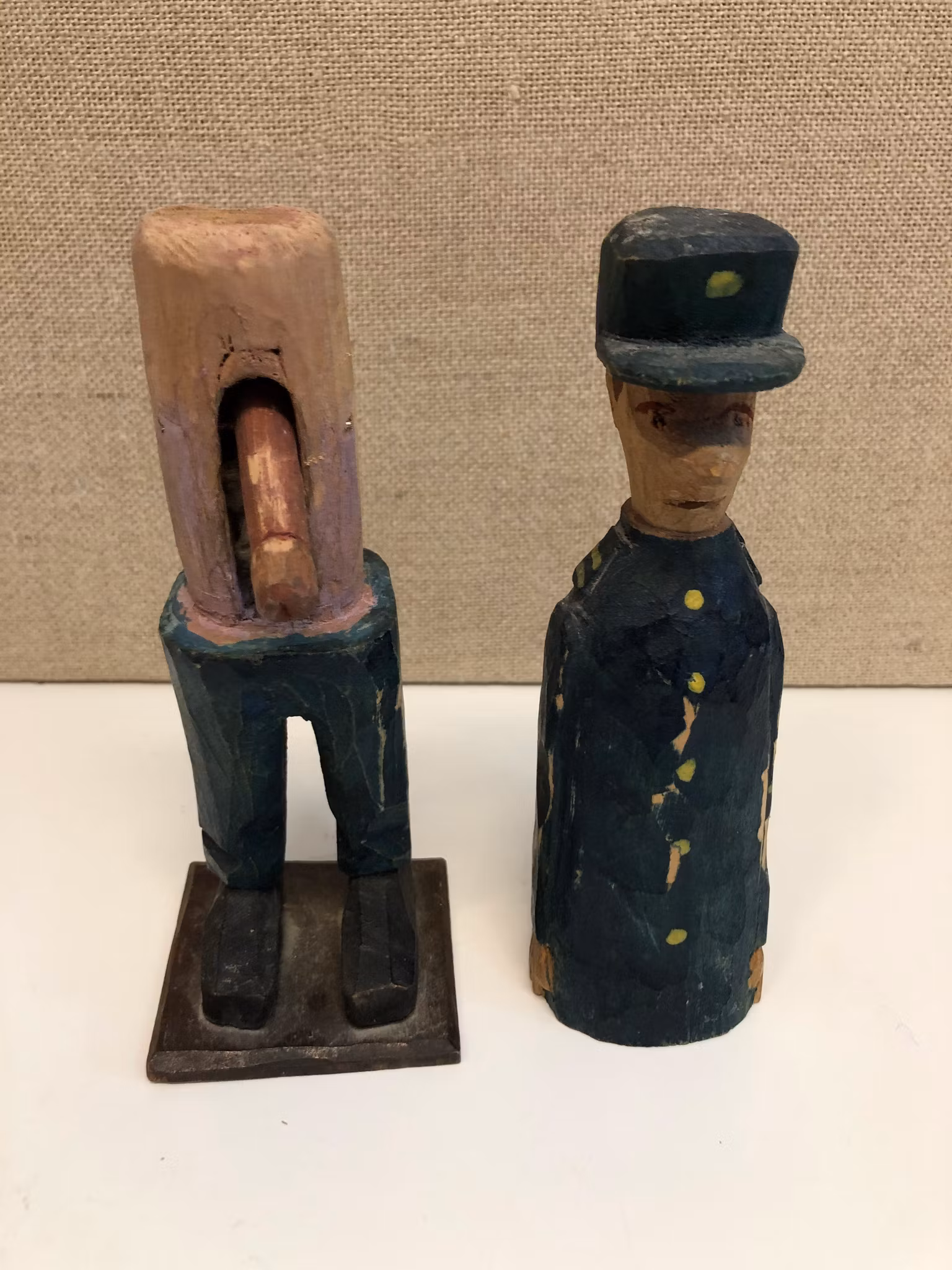 TRÄSKULPTUR, "Soldat", ekivok, 1900-talets mitt.