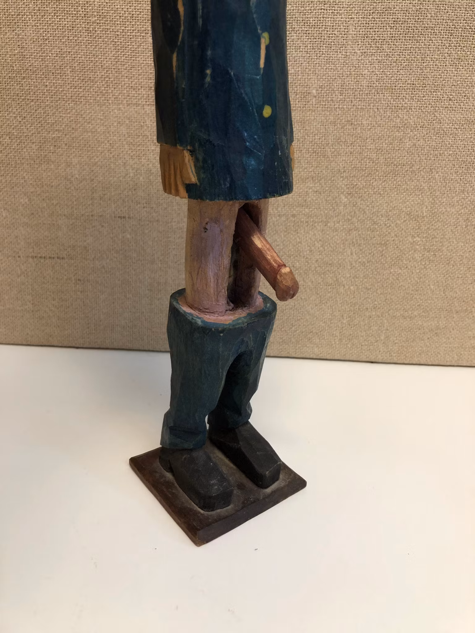 TRÄSKULPTUR, "Soldat", ekivok, 1900-talets mitt.
