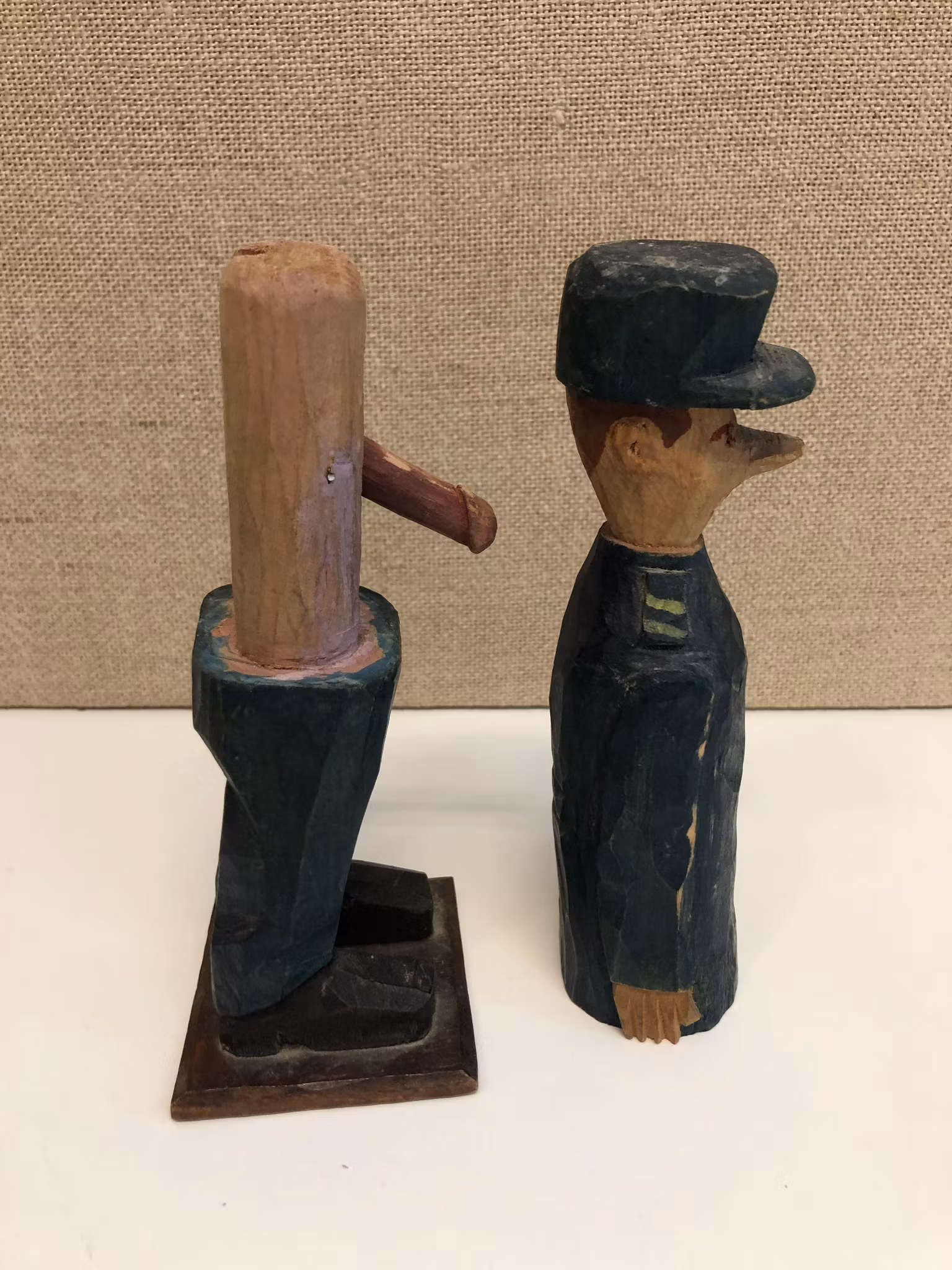 TRÄSKULPTUR, "Soldat", ekivok, 1900-talets mitt.