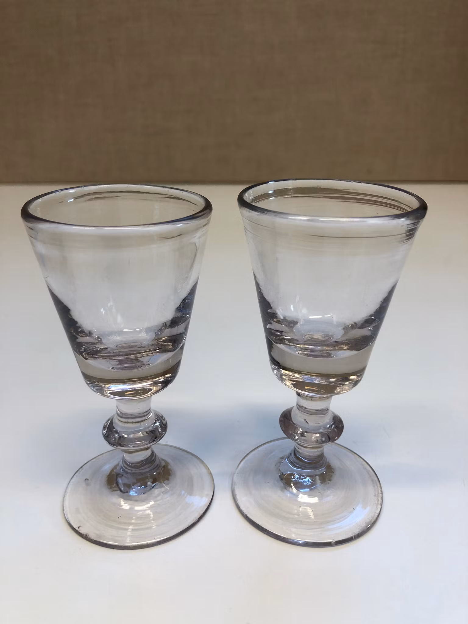 SNAPSGLAS 2 st. 1800-tal.