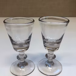 SNAPSGLAS 2 st. 1800-tal.