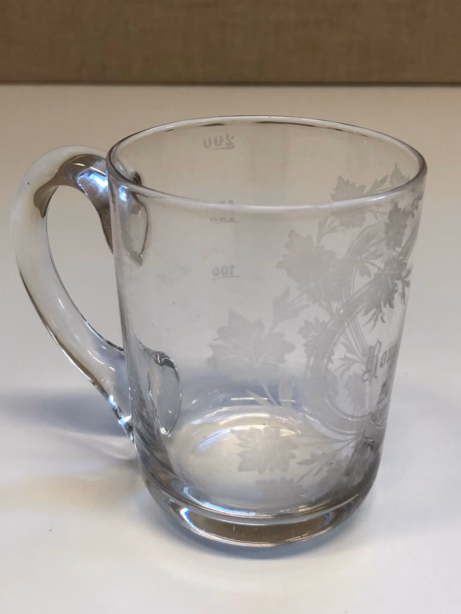 MUGG, glas , etsad dekor, Ronneby Brunn, 18/1900-tal.