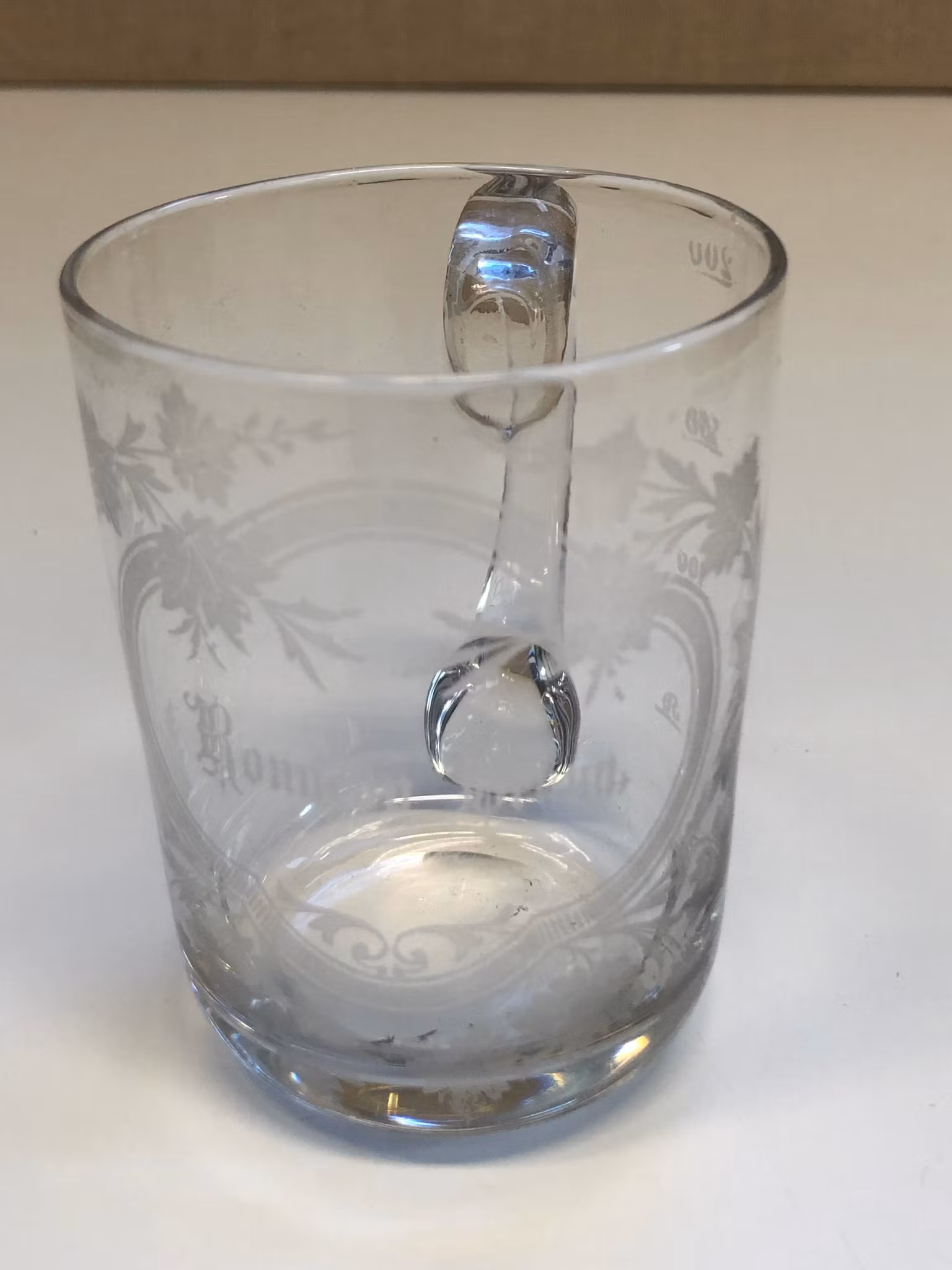 MUGG, glas , etsad dekor, Ronneby Brunn, 18/1900-tal.