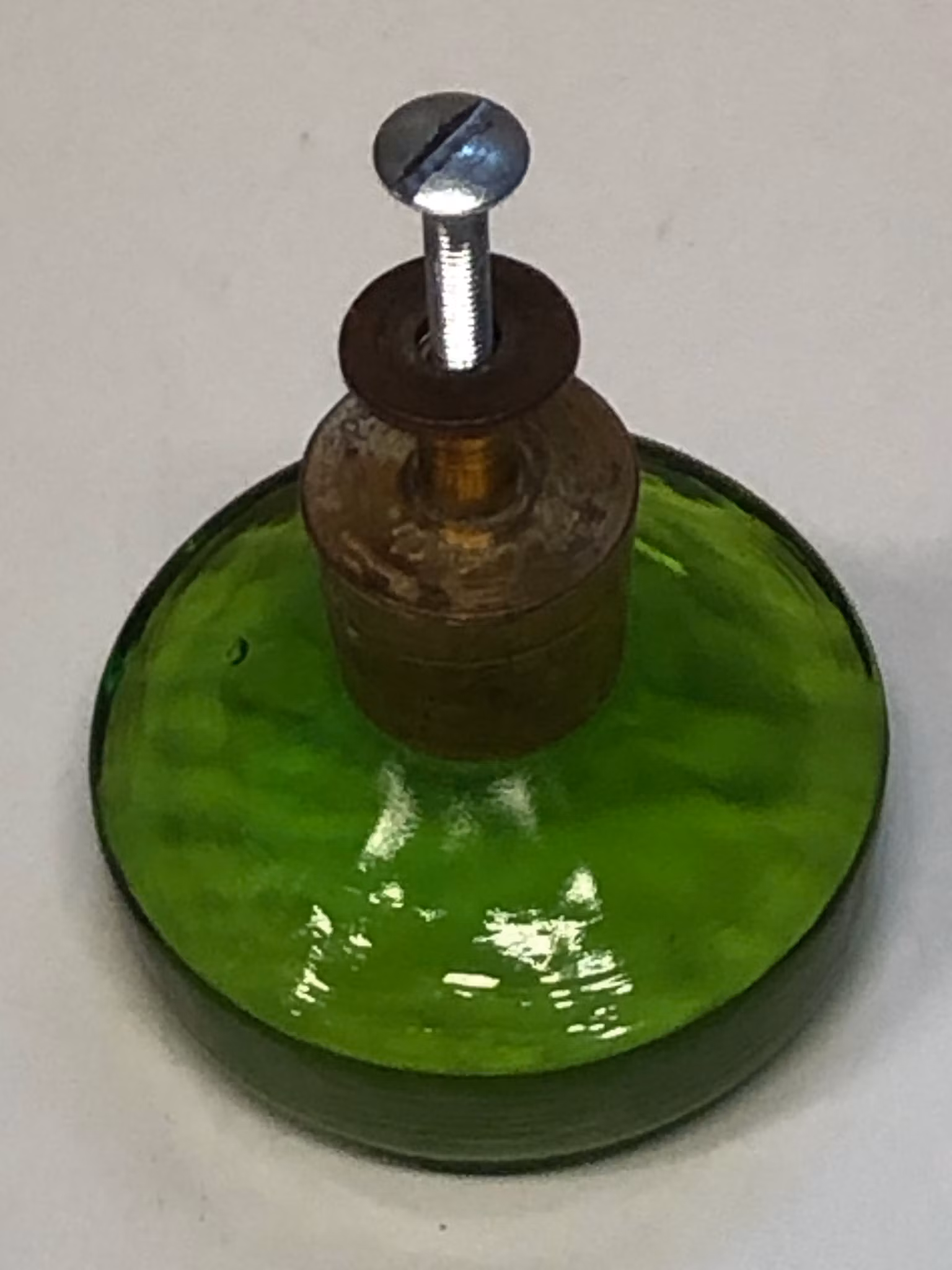 SKÅPKNOPP, glas/mässing, Sweden, 1960/70-tal.