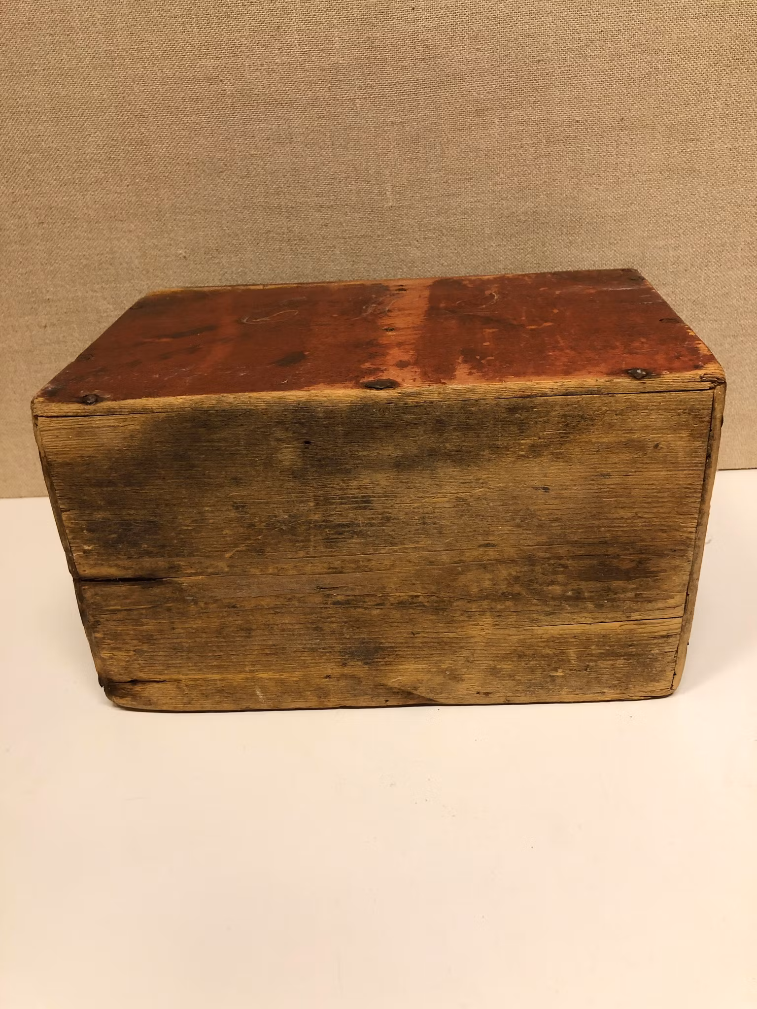 MJÖLBINGE, bemålad furu, allmoge, daterad 1871 1/5.