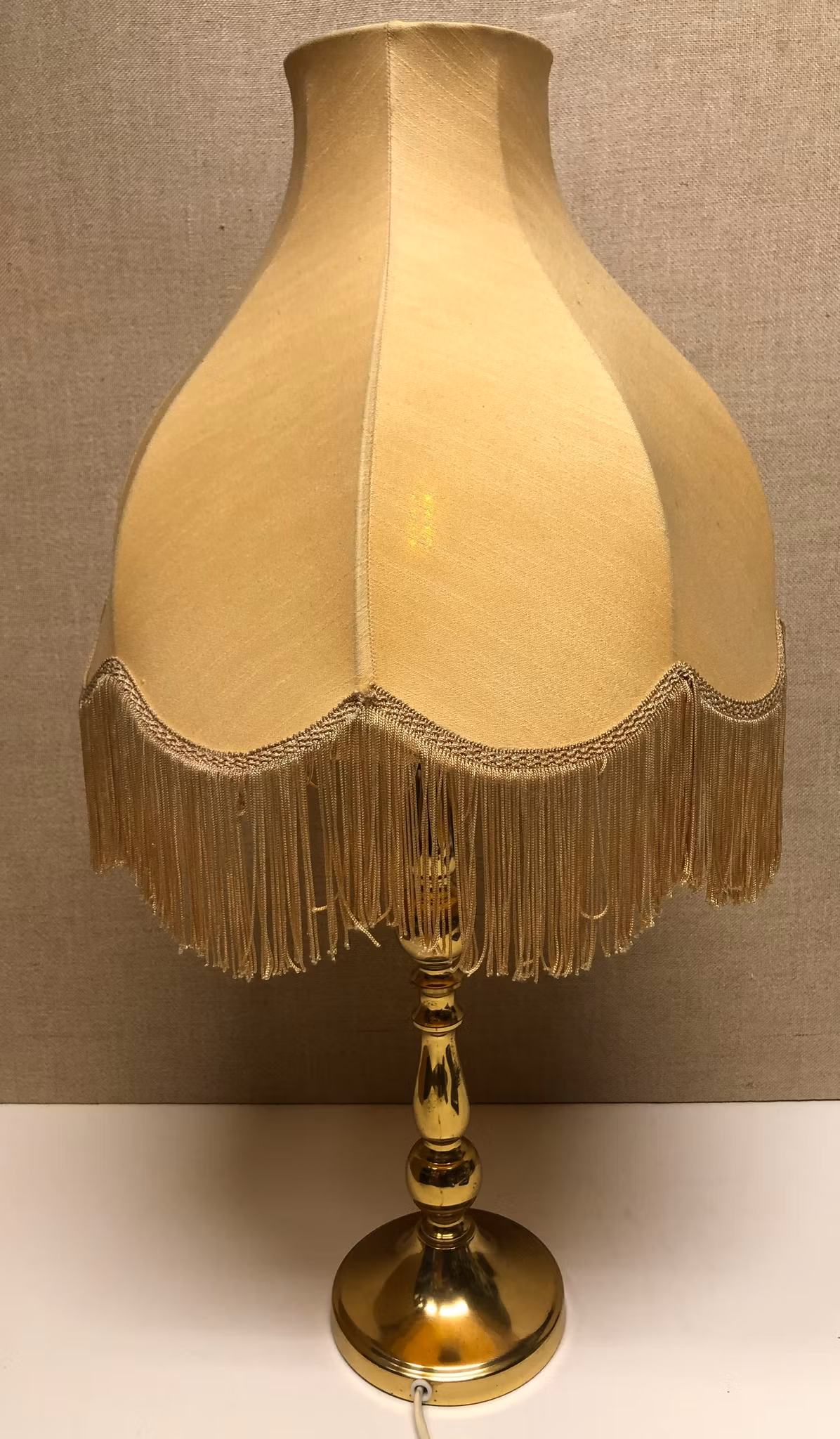 BORDSLAMPA, mässing/textil, Ivars IA typ 1736, 1970-tal.