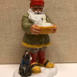 FIGURIN, porslin, "Tomte med gröt", Jenny Nyström.