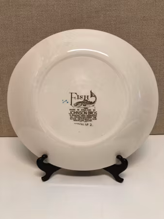 MATTALLRIK, porslin, "Fish", No. 2, Johnson Bros, England