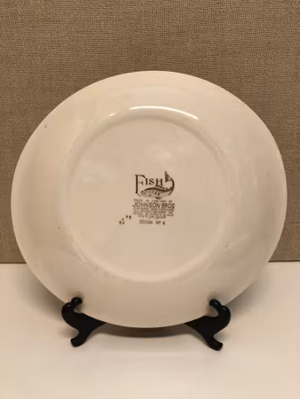 MATTALLRIK, porslin, "Fish", No. 4, Johnson Bros, England