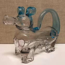 FYLLEHUND, glas, 1900-talets andra hälft.