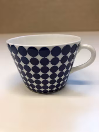 STIG LINDBERG. Kaffekopp, benporslin, "Adam", Gustavsberg.