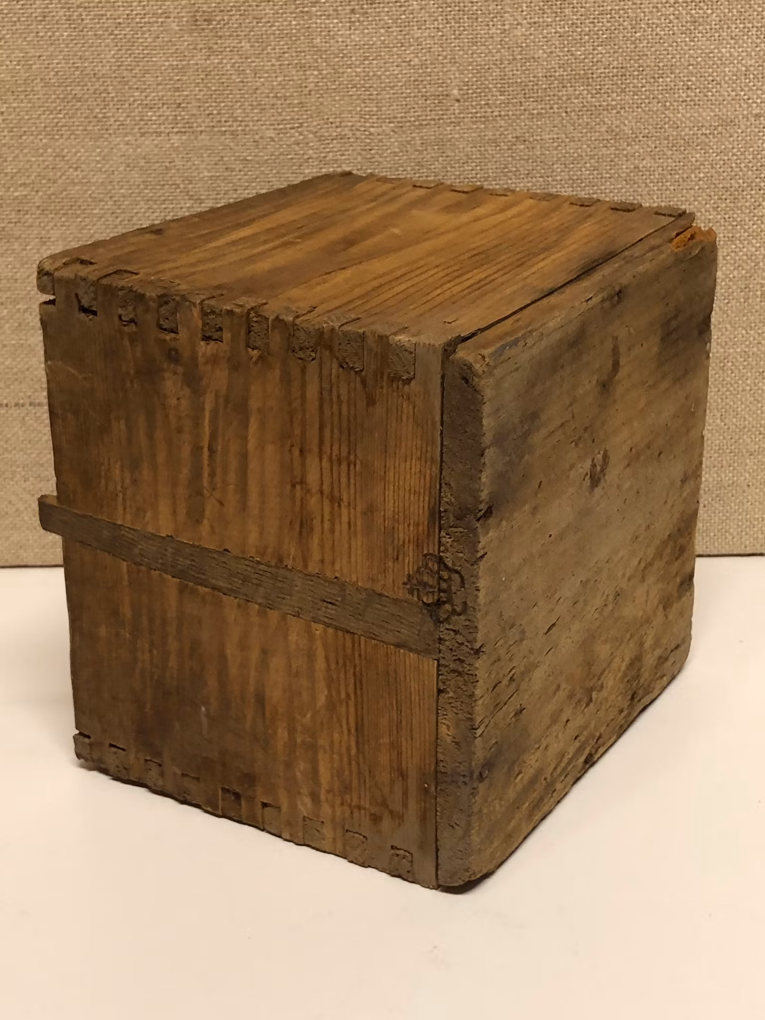 TRÄMÅTT, furu, 2 liter krönt, 1921.