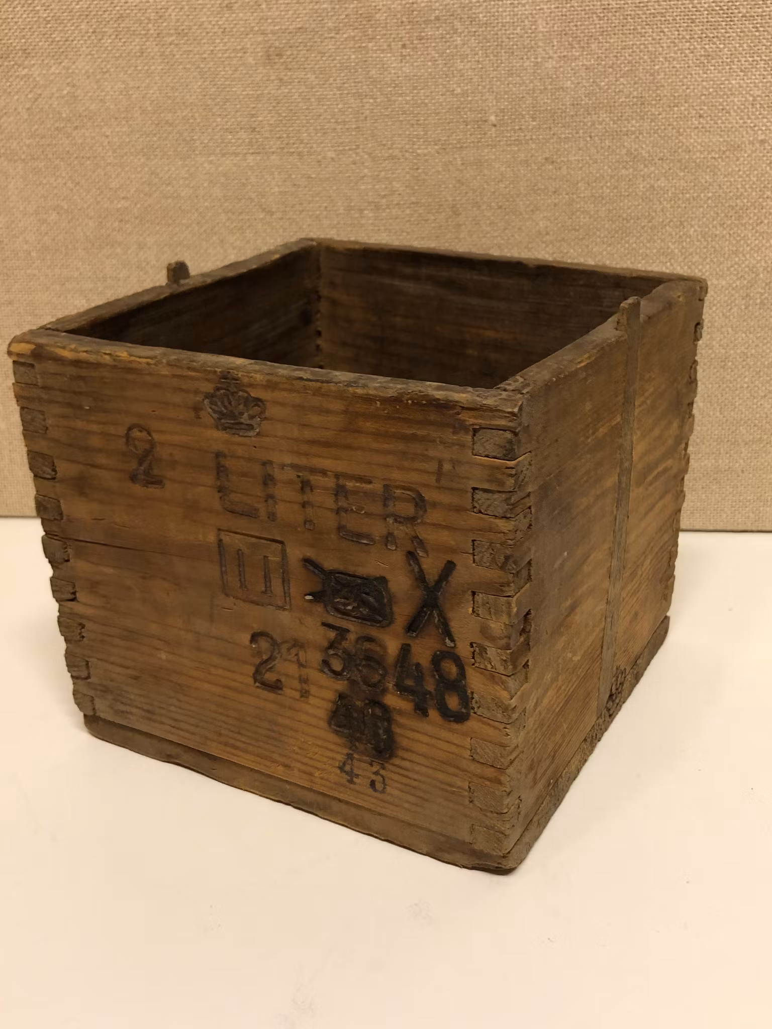 TRÄMÅTT, furu, 2 liter krönt, 1921.