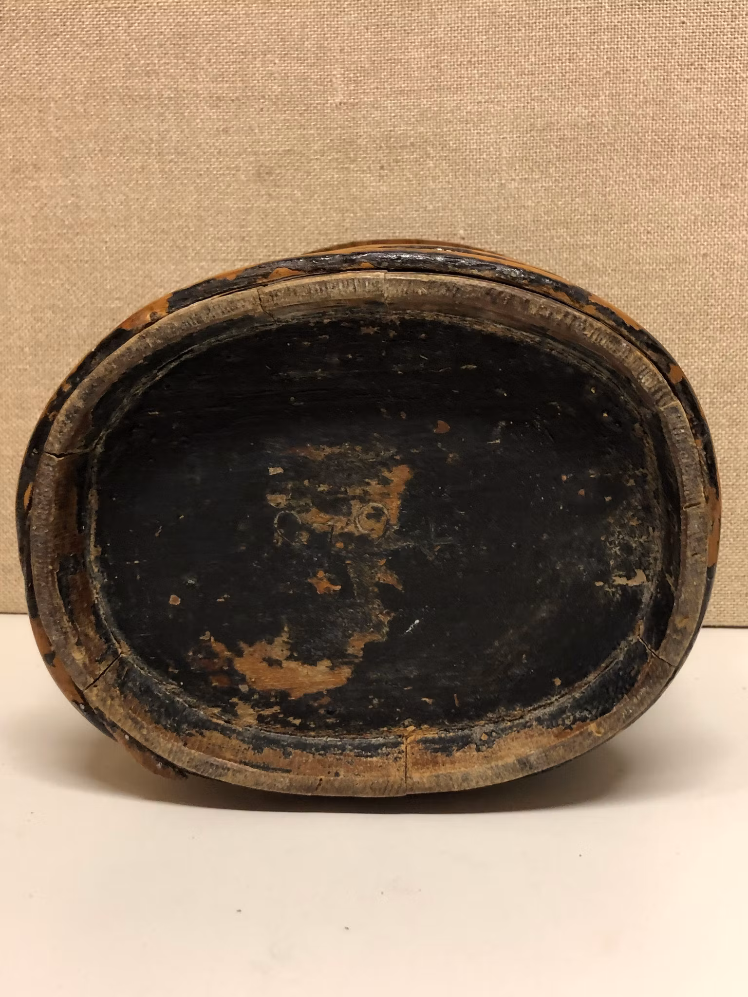 LAGGKÄRL, bemålad, daterad 1879.