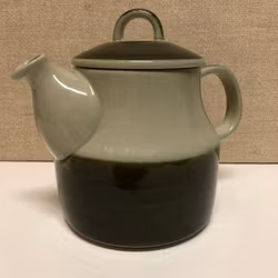 MARIANNE WESTMAN. Tekanna, stengods, "Maya", Rörstarnd, Sweden.