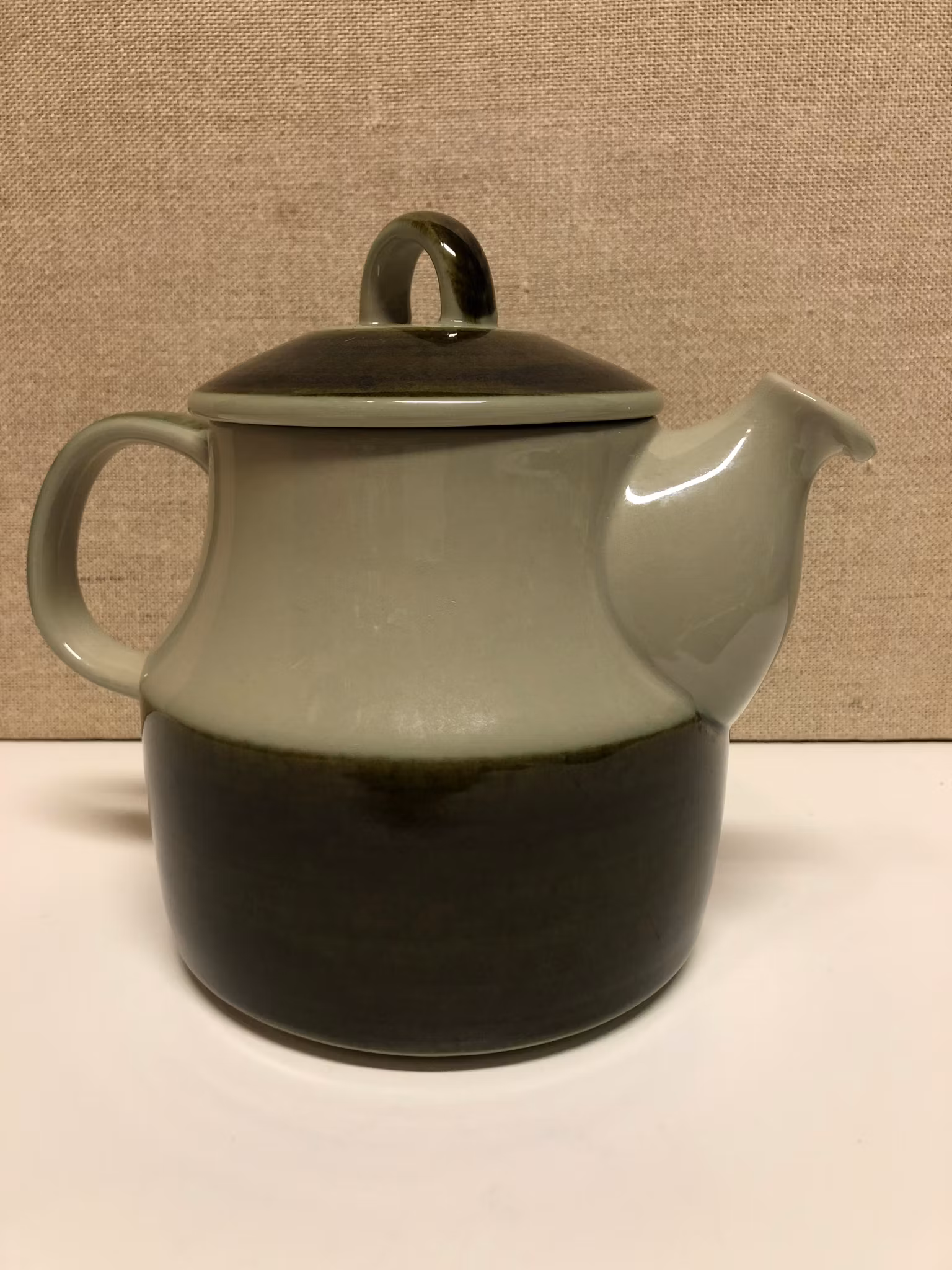 MARIANNE WESTMAN. Tekanna, stengods, "Maya", Rörstarnd, Sweden.