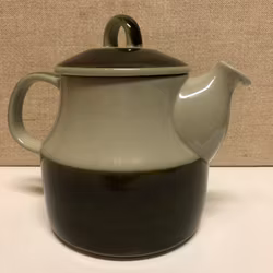 MARIANNE WESTMAN. Tekanna, stengods, "Maya", Rörstarnd, Sweden.