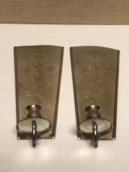 VÄGGLAMPETTER, ett par, tenn, Swedish Grace, B.H. Edlund, Stockholm, 1900-talets förta hälft.