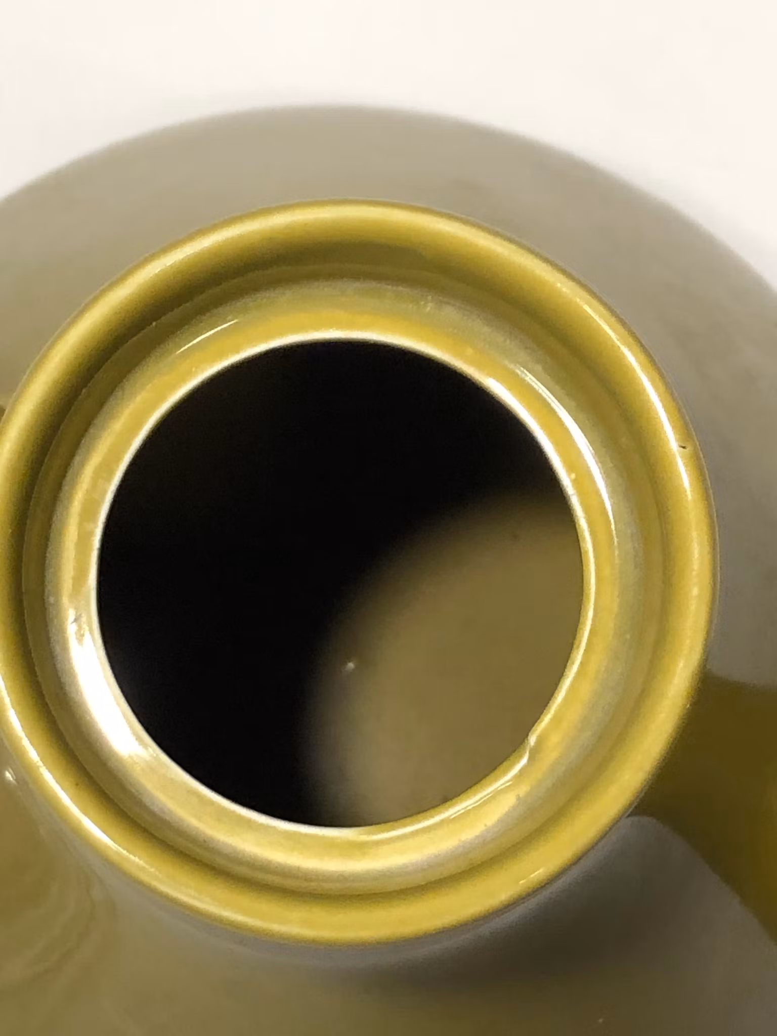 STIG LINDBERG. Tekanna, flintporslin, "Siam", Gustavsberg.