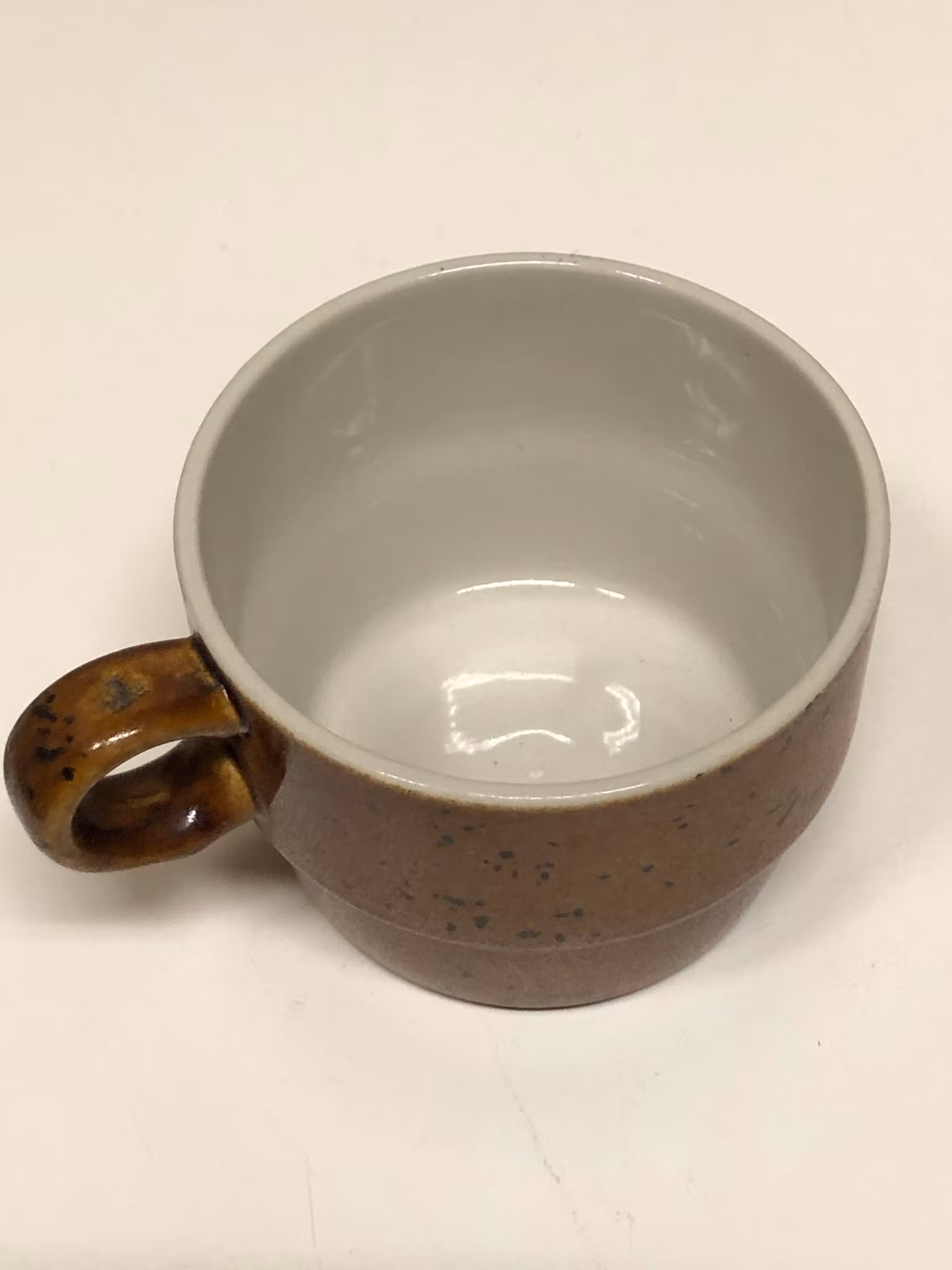 STIG LINDBERG. Tekopp med fat, keramik, "Coq", Gustavsberg.