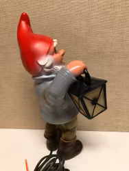 TOMTE MED LYKTA, gummi/plast, Zeho, 1900-talets andra hälft.