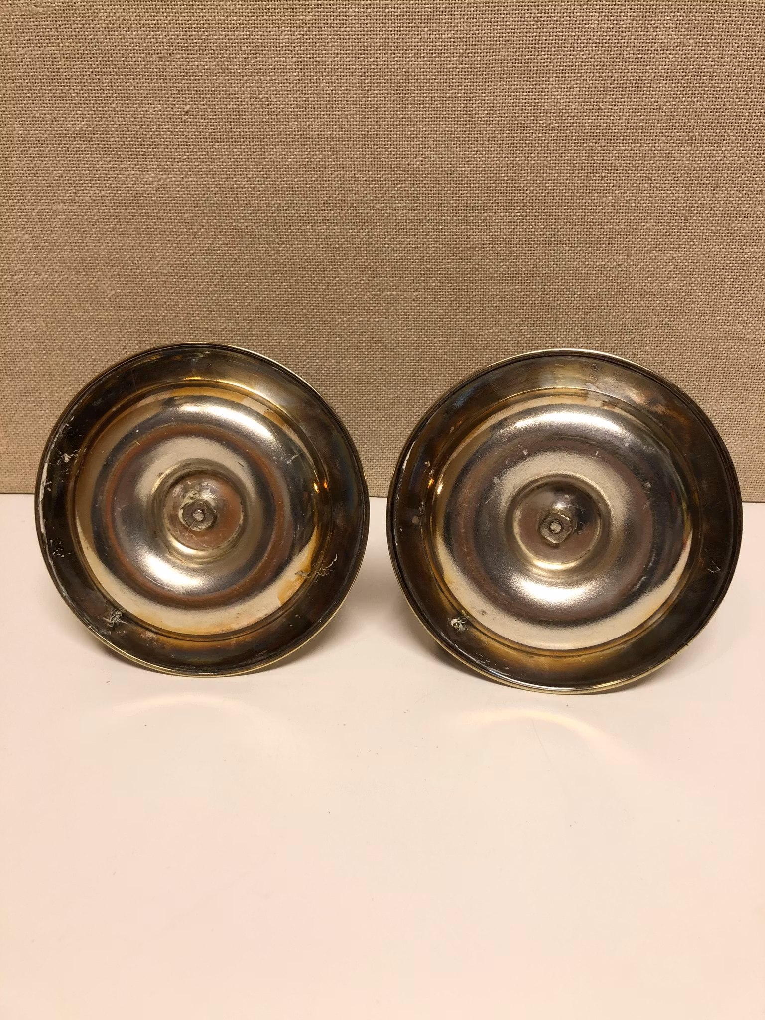 NATTLJUSSTAKAR, ett par, nysilver, 1900-talets början.