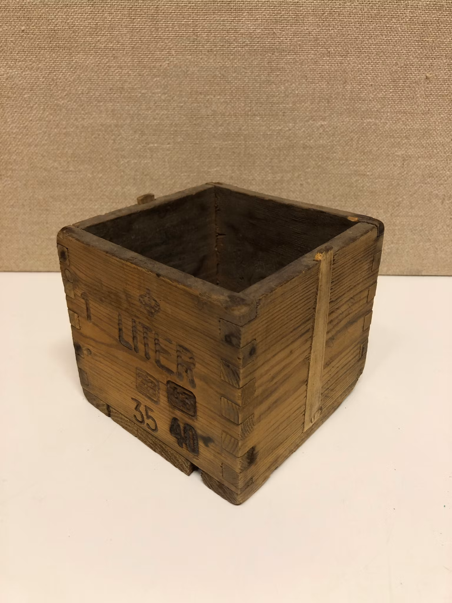 TRÄMÅTT, furu, 1 liter krönt, 1928.