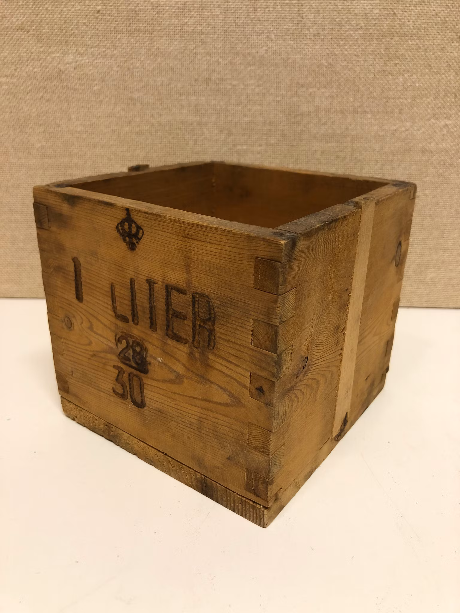 TRÄMÅTT, furu, 1 liter krönt, 1928.