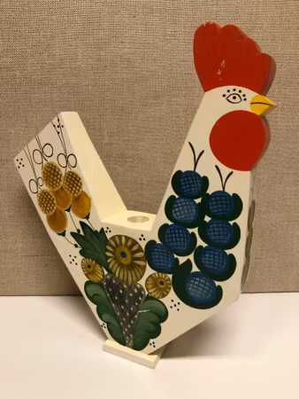 ANNA-B STORMATSPERS. Candlestick, wood, "Dalatupp", Insjön.