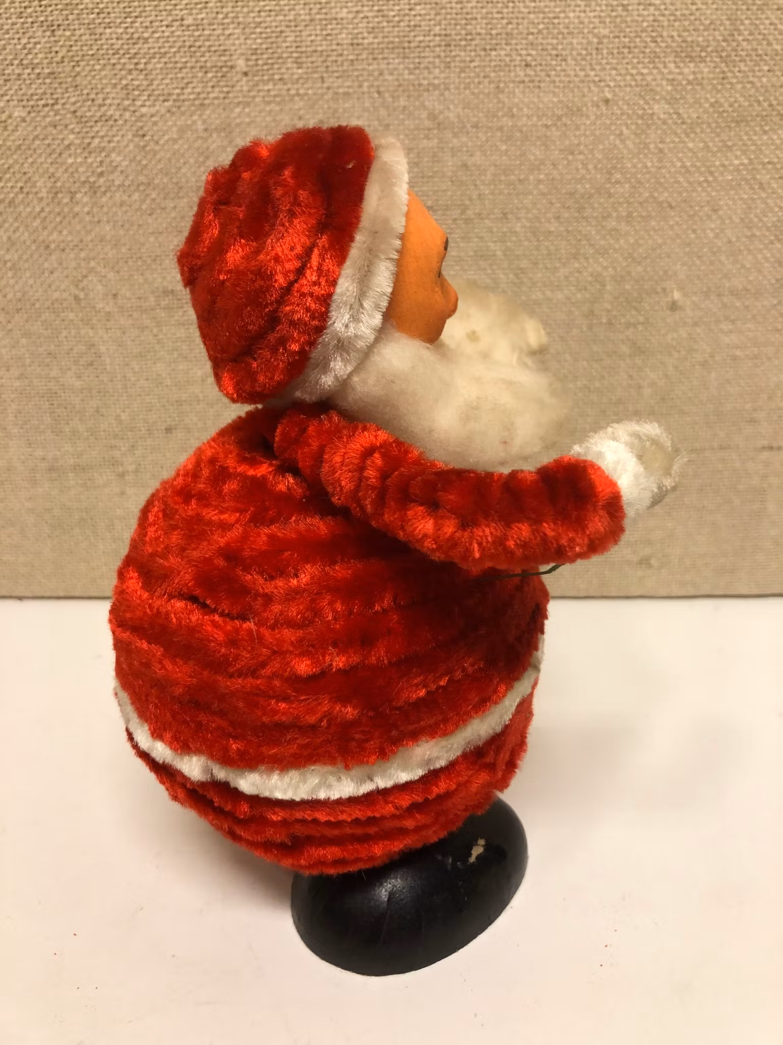 TOMTE, Kartong/piprensare, 1900-talets första hälft.