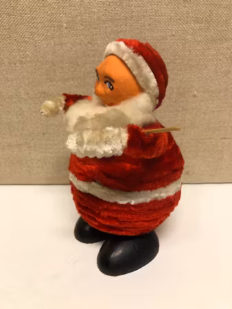 TOMTE, Cardboard/pipe cleaner, first half of the 20th century.