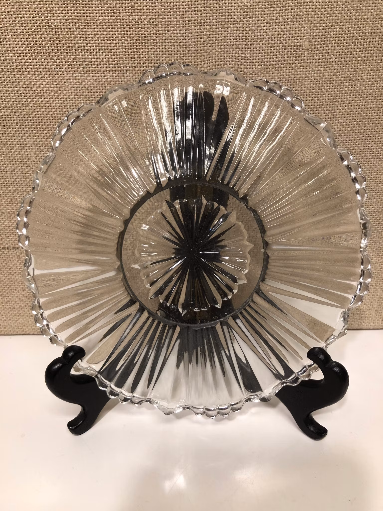 ASSIETTER 8 st. pressglas, 1900-tal.