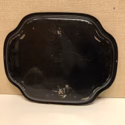 BRICKA, metall, England, 1900-talets första hälft.