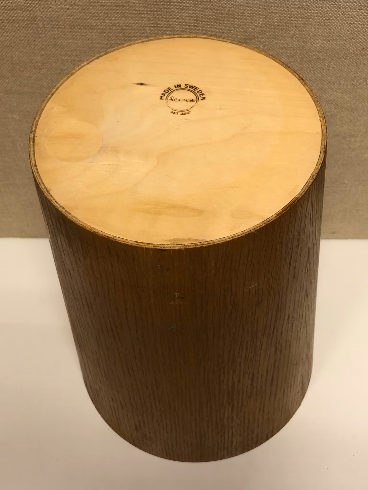 MARTIN ÅBERG. Papperskorg, ek, Servex, Sweden.