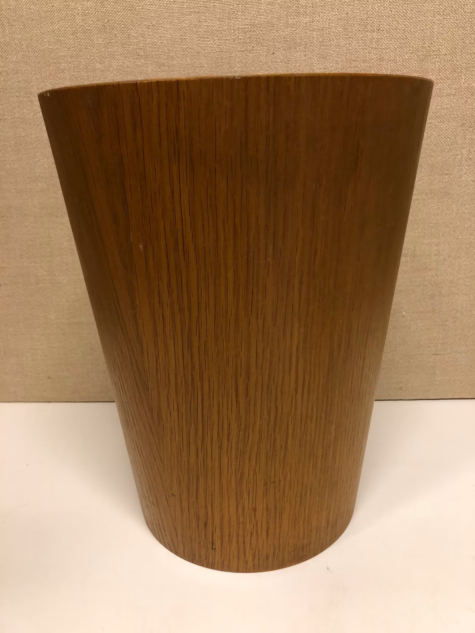 MARTIN ÅBERG. Papperskorg, ek, Servex, Sweden.