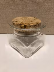 SIGNE PERSSON-MELIN. Burk, glas, "Sill i kvadrat", Boda.