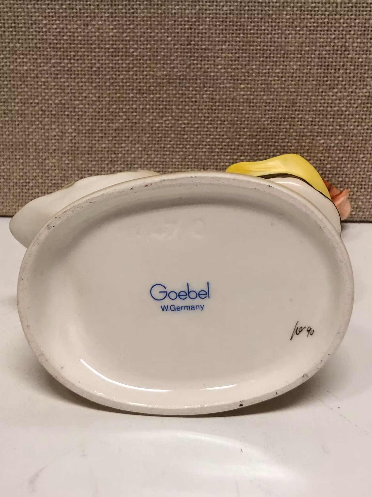 FIGURIN, porslin, " Goose Girl", Hummel, Goebel, West Germany.