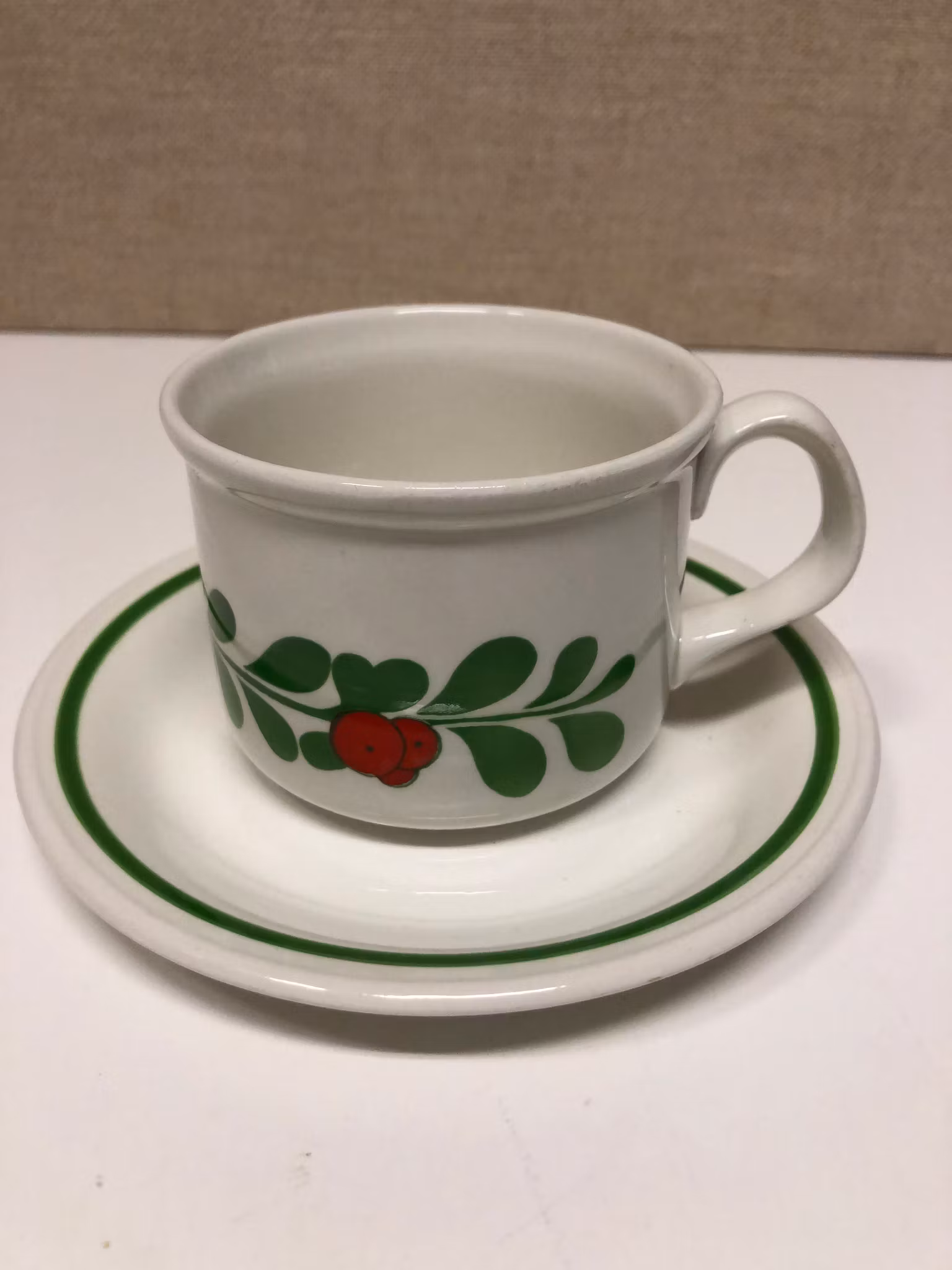 TEKOPP MED FAT, porslin, Cartwrights, Staffordshire, England, 1970-tal.