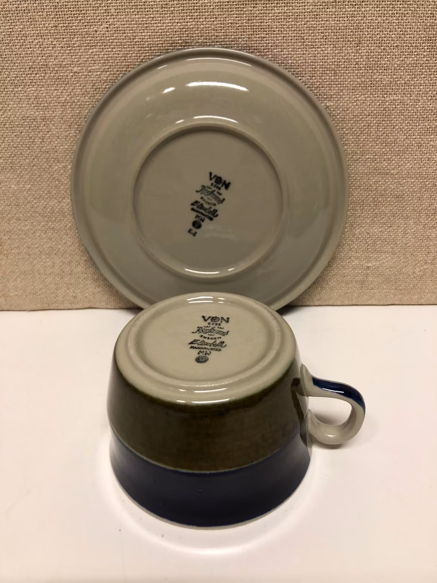 TEKOPP MED FAT, keramik,"Elisabeth" Marianne Westman, Rörstrand.