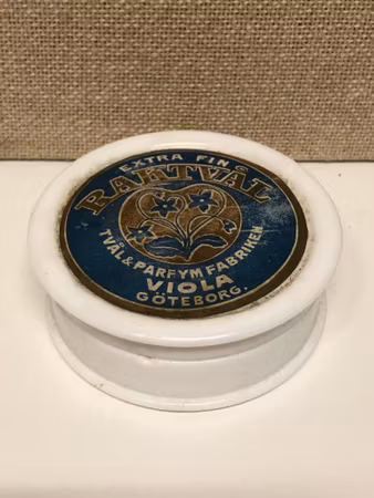 CUP, glass, Art Nouveau, "Shaving Soap", Viola, Gothenburg, 19th/20th century.