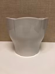 MARIANNE HENNIX. Ytterfoder, porslin, "Rosa 2", Gustavsberg.