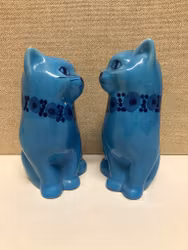 MÄRTA GRUNDITZ. Figuriner ett par, porslin, "Katter",  Guldkroken.