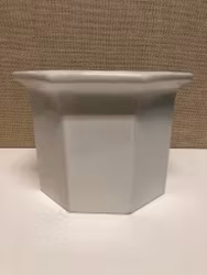 KARIN BJÖRKQVIST. Ytterfoder, keramik, "Oktavius", Gustavsberg.