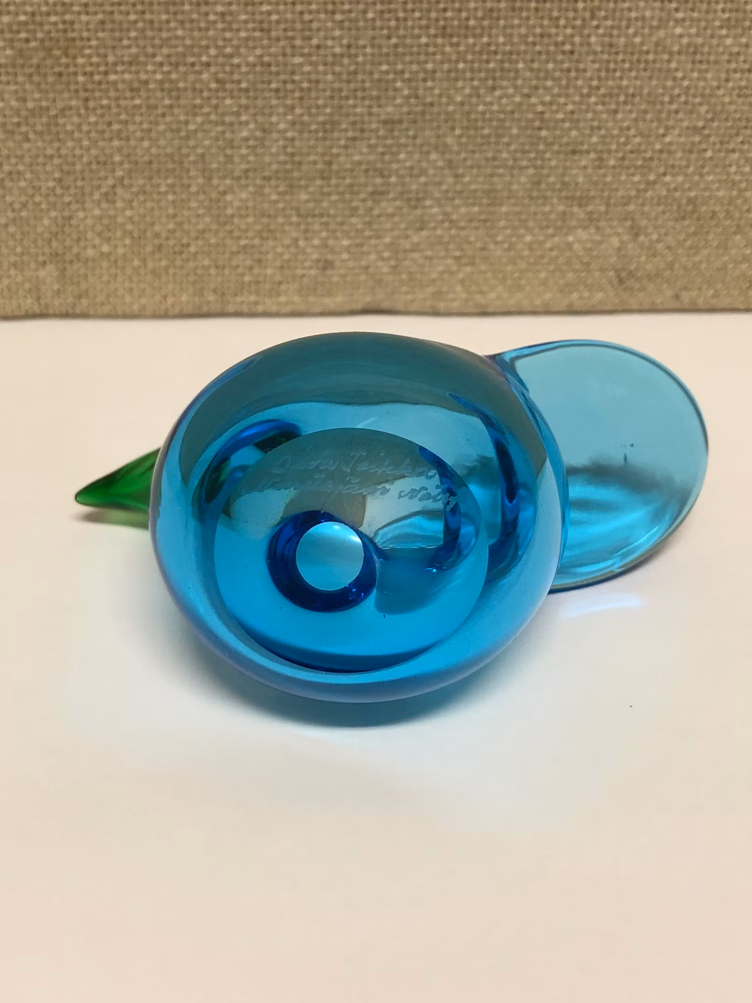 OIVA TOIKKA. Fågel, glas, "Sieppo", Nuutajärvi Notsjö, Finland.