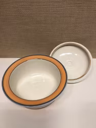 INKERI LEIVO. Karott, keramik, "Arctica Aprikos", Arabia, Finland.