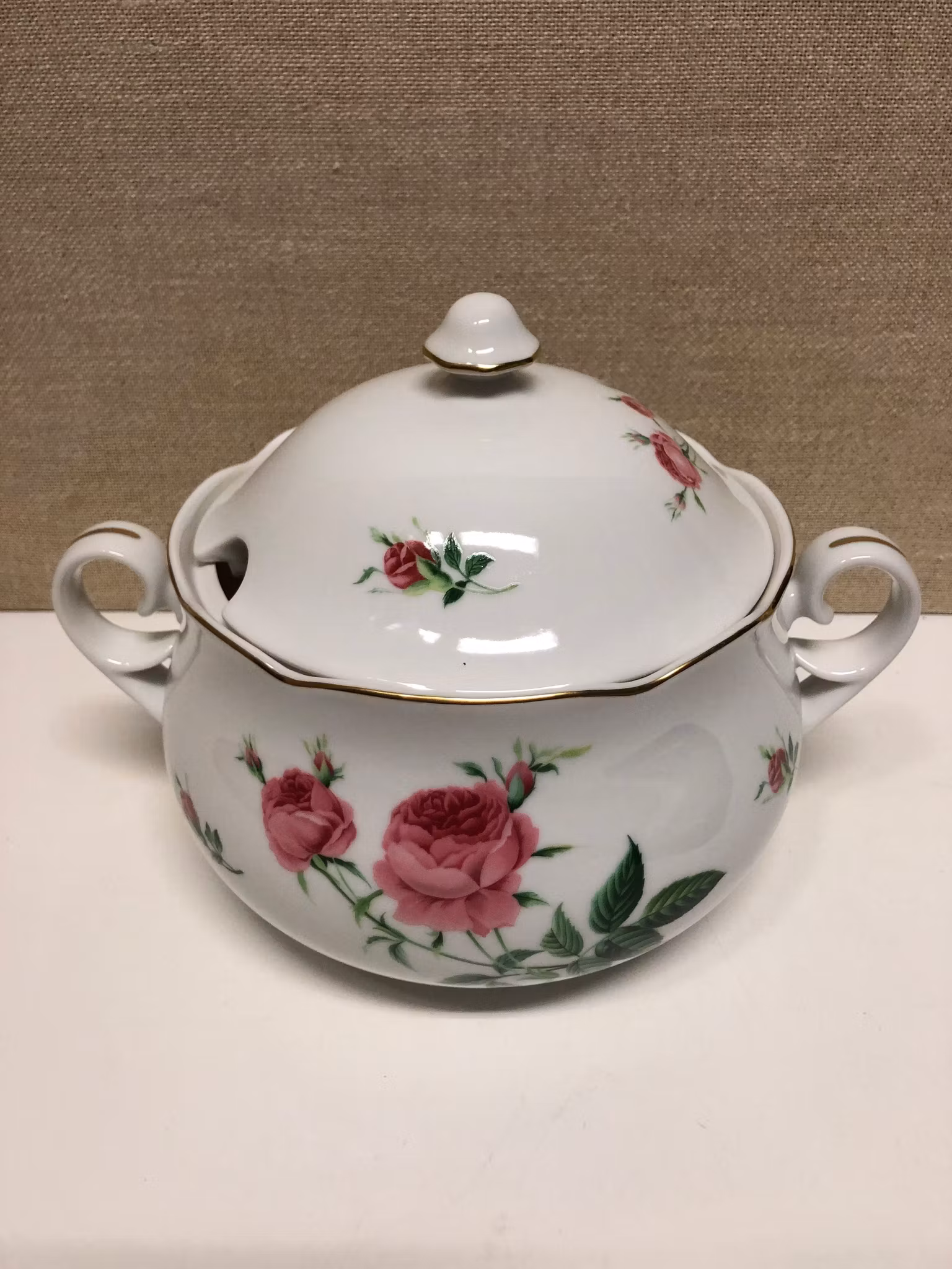 SOPPTERRIN, porslin, "Rose", Christineholm.