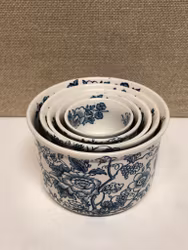 SKÅLAR 5 st. porslin, Windemere,  Wedgwood & Co LTD, England.