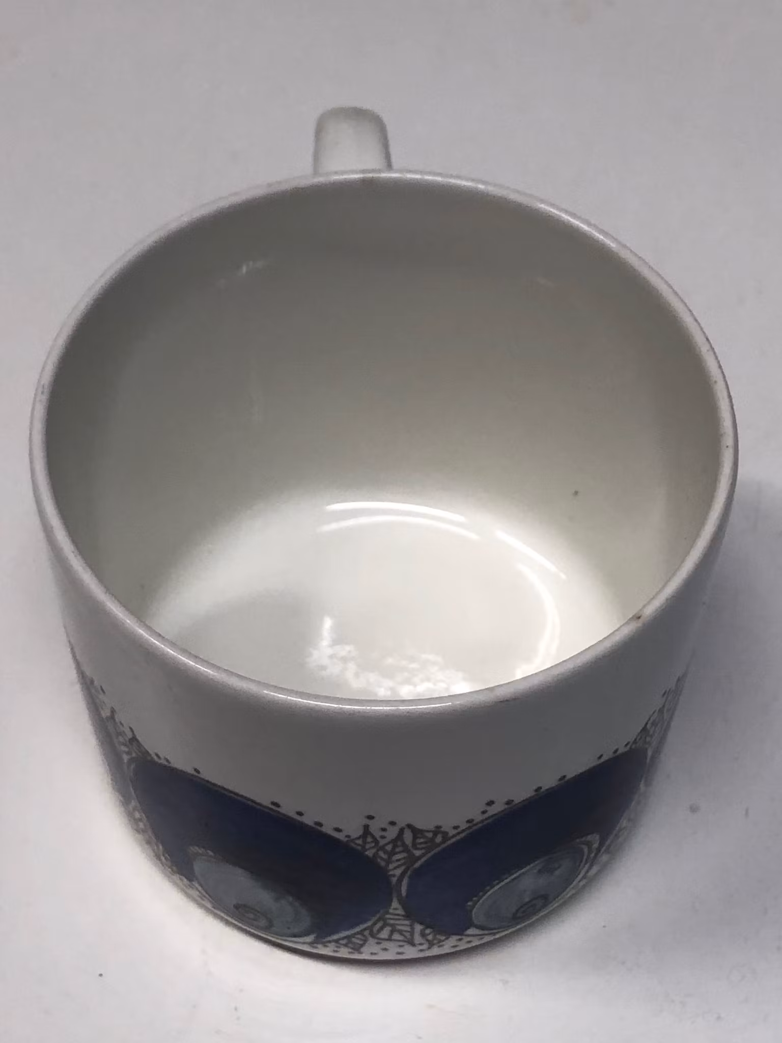 HERTHA BENGTSON. Kaffekopp, porslin, "Iris", Rörstrand. 1970-tal.