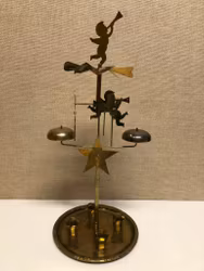 ÄNGLASPEL, mässing, (modell större för korta kronljus), 1900-talets andra hälft. SWEDEN