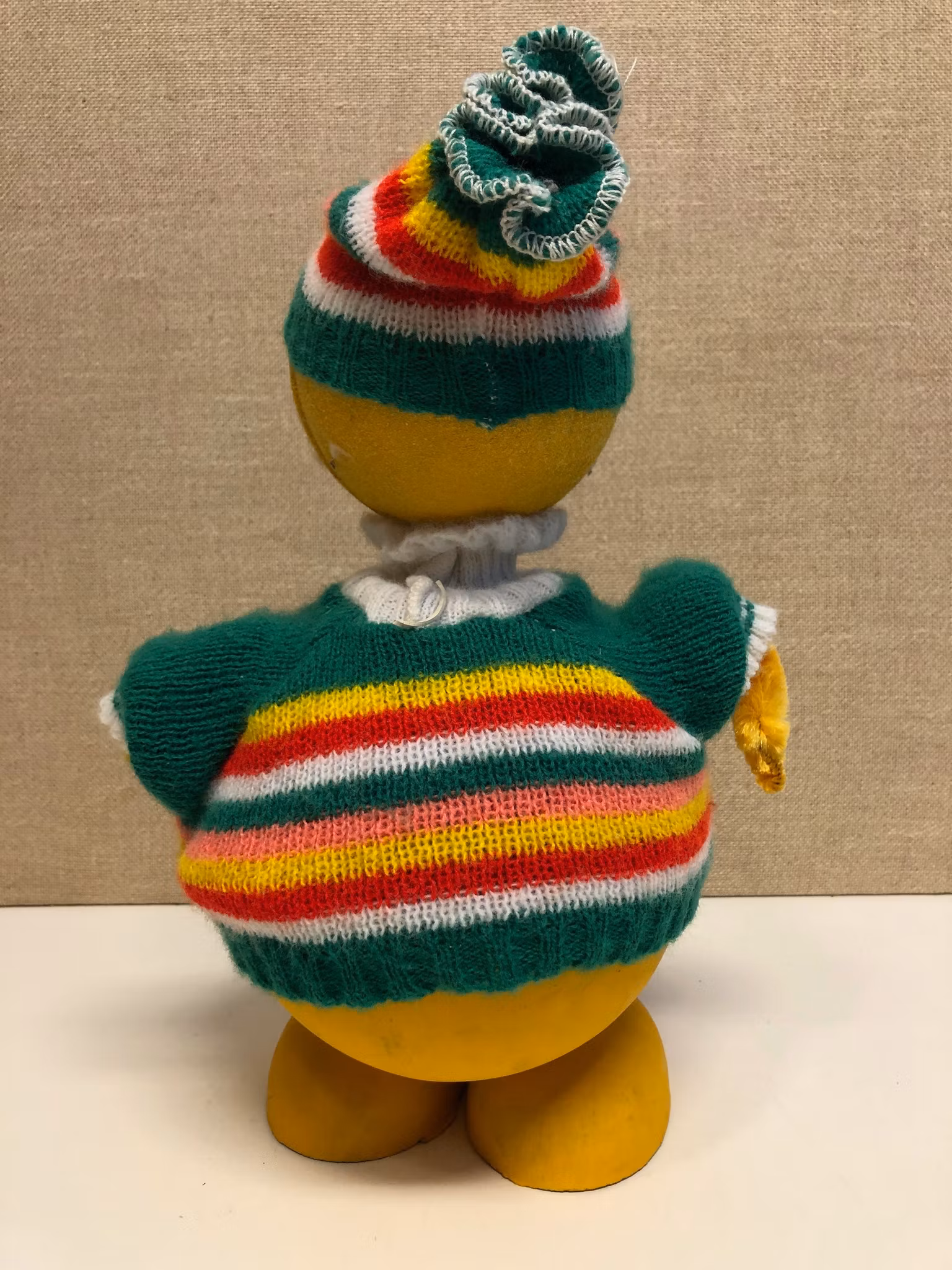 PÅSKKYCKLING/GODISGÖMMA, pappmaterial, (modell större), Western Germany, 1960/70-tal.